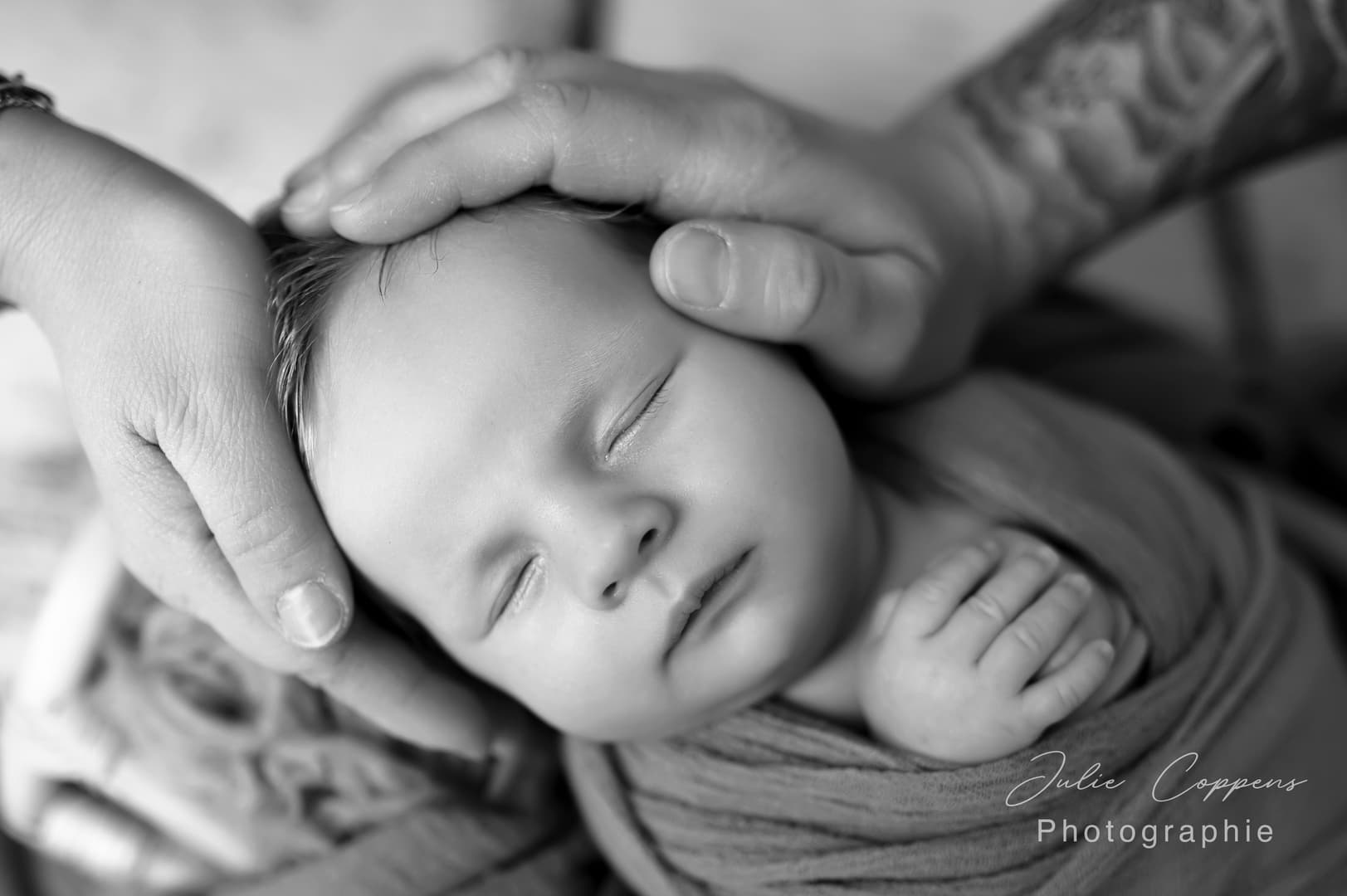Séance naissance par Julie Coppens Photographie